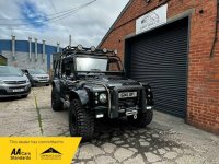 LAND ROVER DEFENDER 110