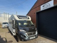 SWIFT ESCAPE 674