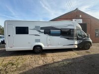 SWIFT ESCAPE 674