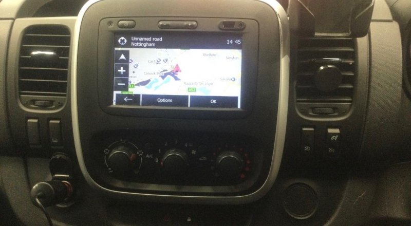 VAUXHALL VIVARO