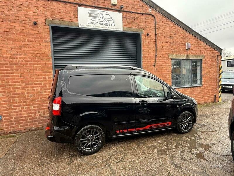 FORD TRANSIT COURIER