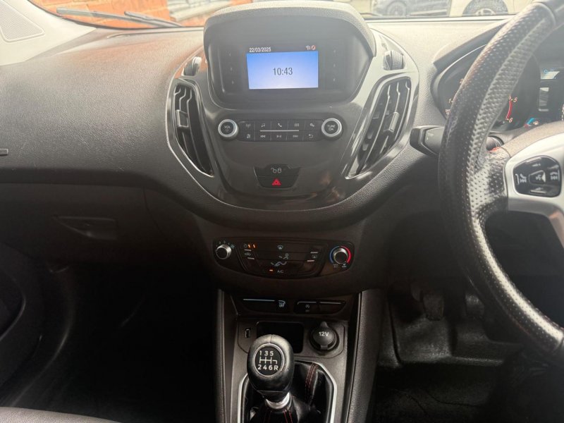 FORD TRANSIT COURIER