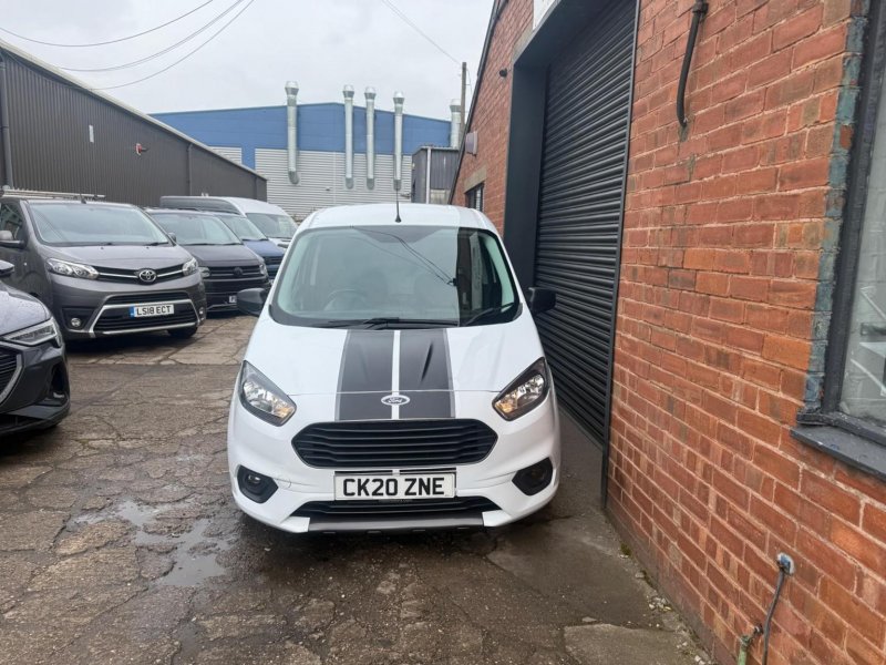FORD TRANSIT COURIER