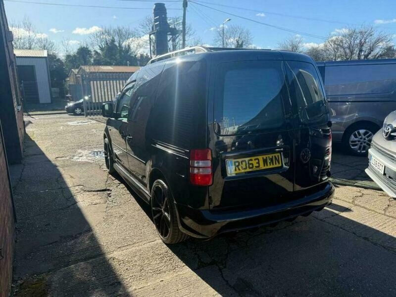 VOLKSWAGEN CADDY