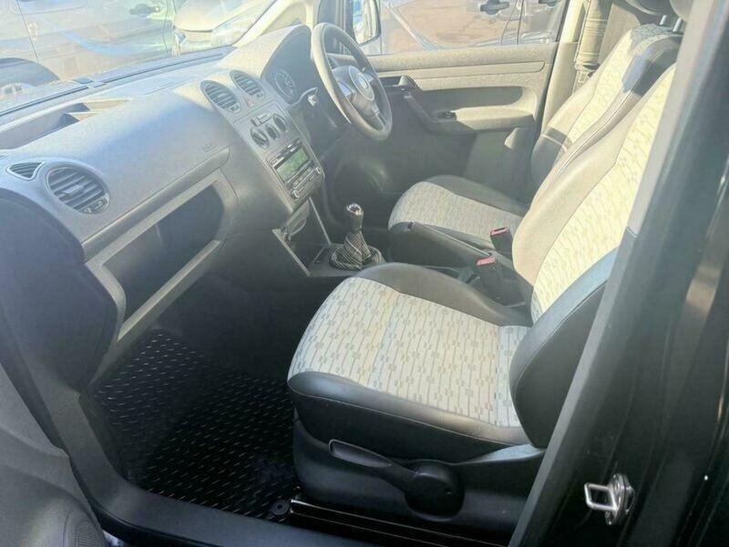 VOLKSWAGEN CADDY