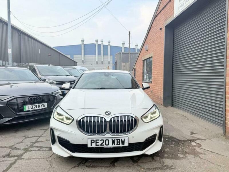 BMW 1 SERIES