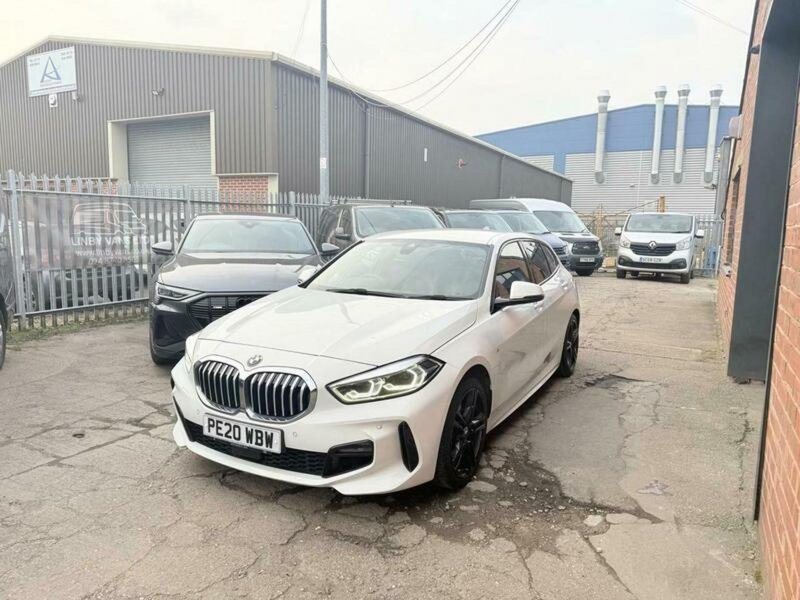 BMW 1 SERIES