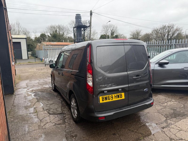 FORD TRANSIT CONNECT