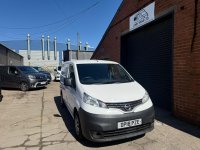 NISSAN NV200