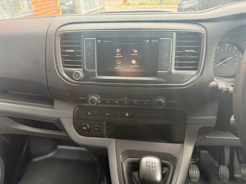 VAUXHALL VIVARO