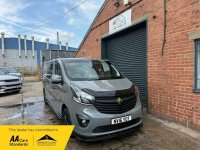 VAUXHALL VIVARO